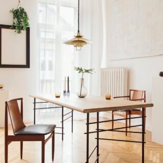 Stylish and modern dining room & chairs